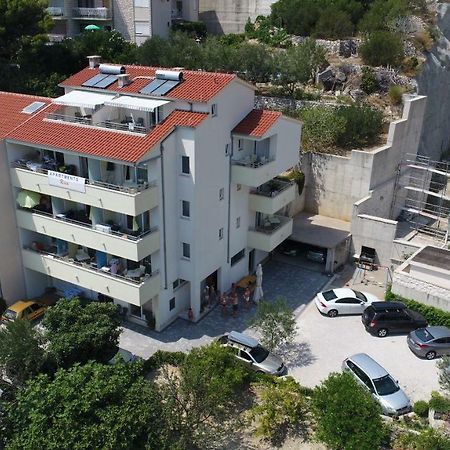 Apartments Rica Omiš Zewnętrze zdjęcie