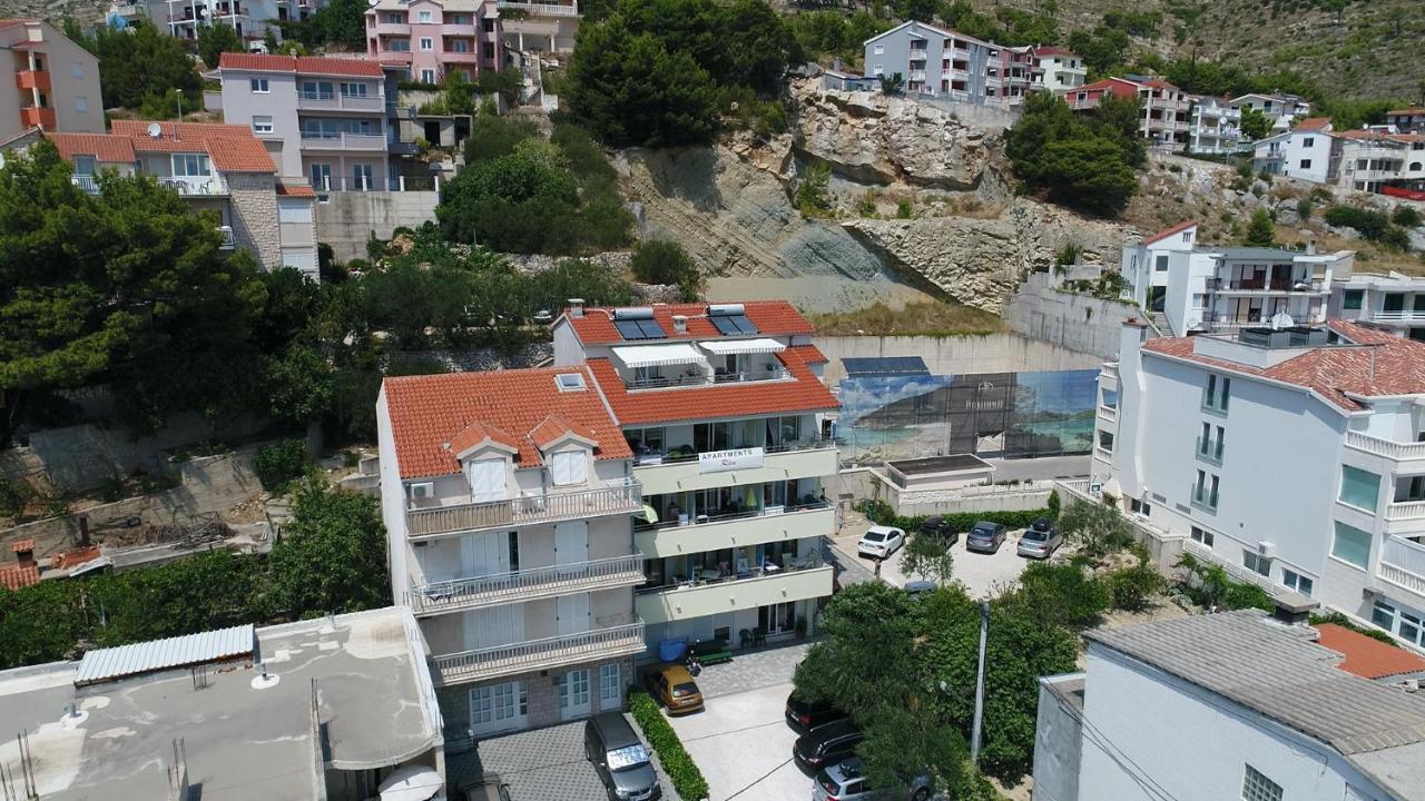 Apartments Rica Omiš Zewnętrze zdjęcie