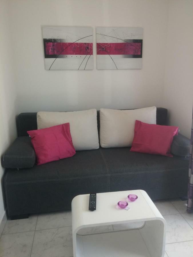 Apartments Rica Omiš Zewnętrze zdjęcie